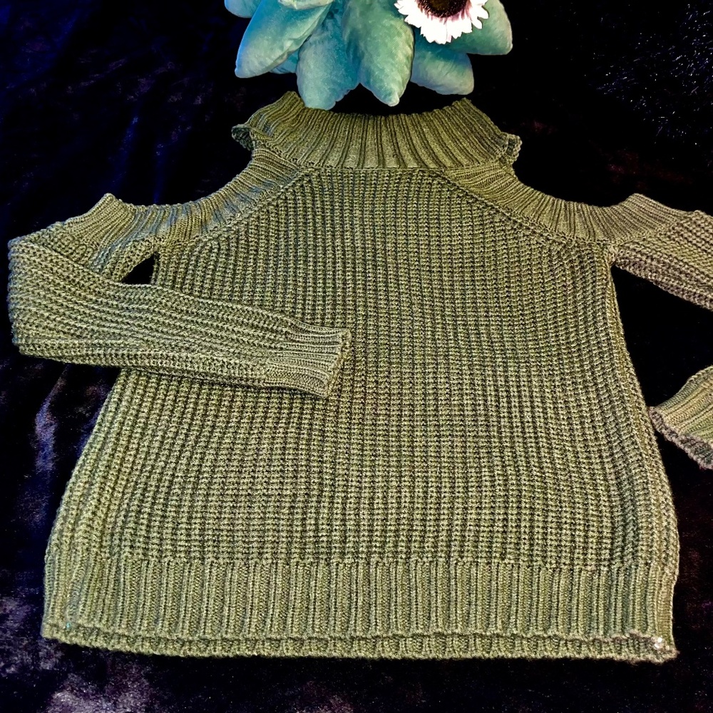 Olive Green Cutout Shoulder Sweater M/L